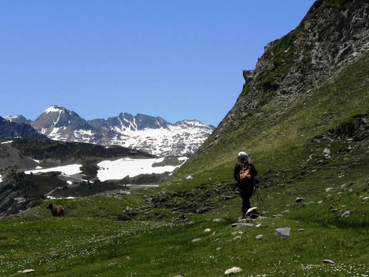 Refugi Del Gerdar Hostel Sorpe
