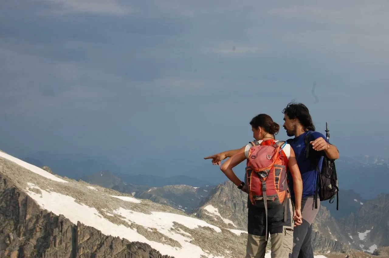 Refugi Del Gerdar Hostel Sorpe